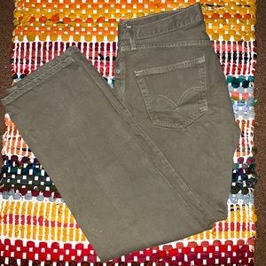 army green levi’s 34x32
